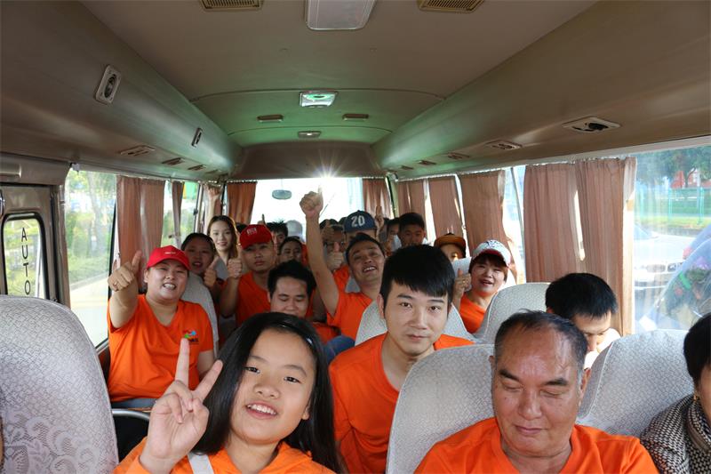 两只铅笔羞羞视频在线看免费游玩